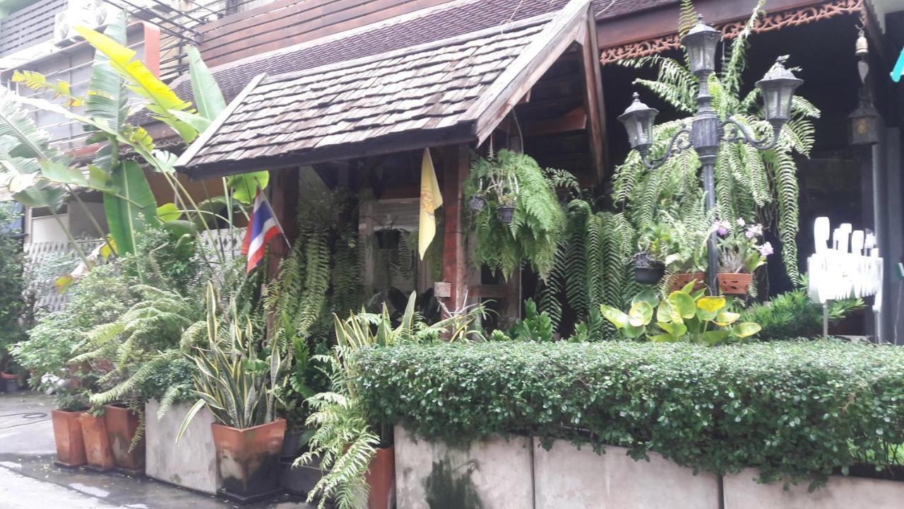 Smile Society Hostel Bangkok Kültér fotó